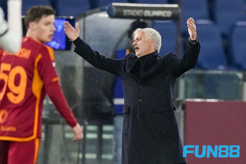 Jose Mourinho Dipecat AS Roma